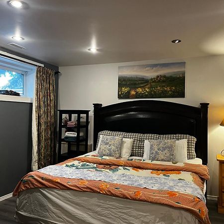 Hidden Valley New Basement Suite With Private Bathroom! YYC Kültér fotó