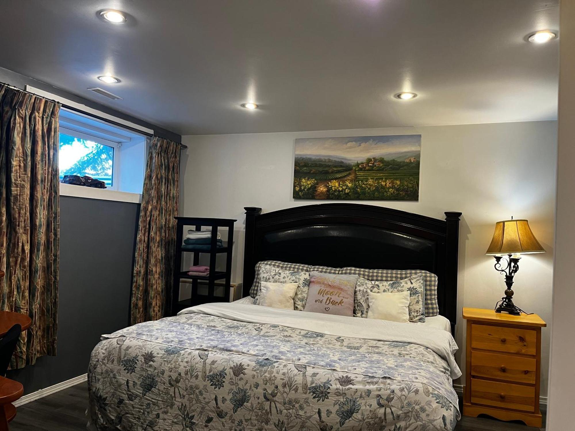 Hidden Valley New Basement Suite With Private Bathroom! YYC Kültér fotó