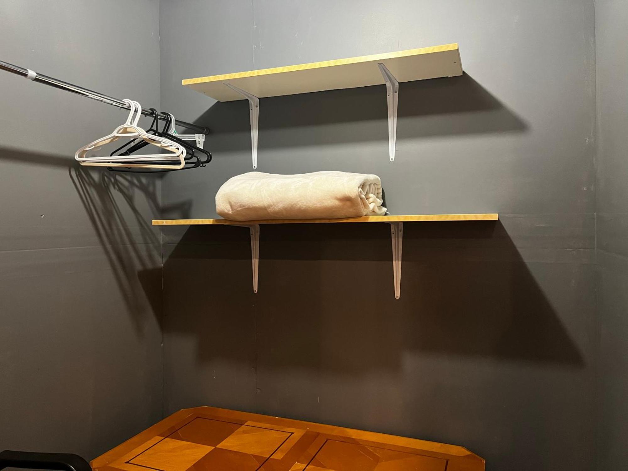 Hidden Valley New Basement Suite With Private Bathroom! YYC Kültér fotó